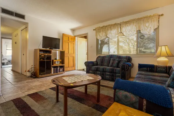 2920 MAXINE ST NE, Albuquerque, NM 87112