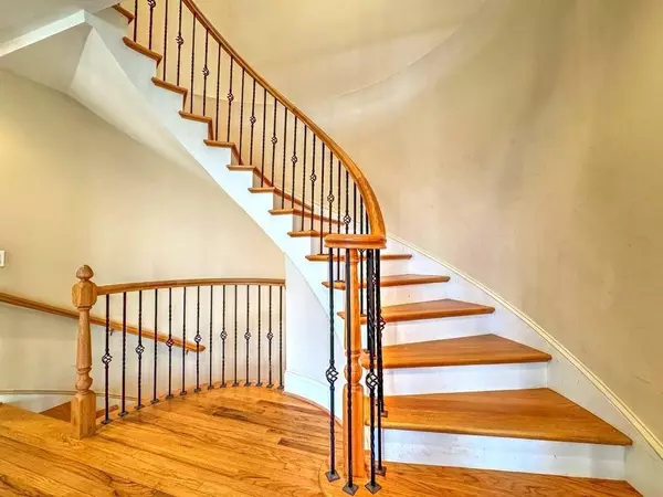 1411 River Station DR, Lawrenceville, GA 30045