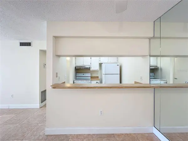 3273 BENEVA RD #101, Sarasota, FL 34232