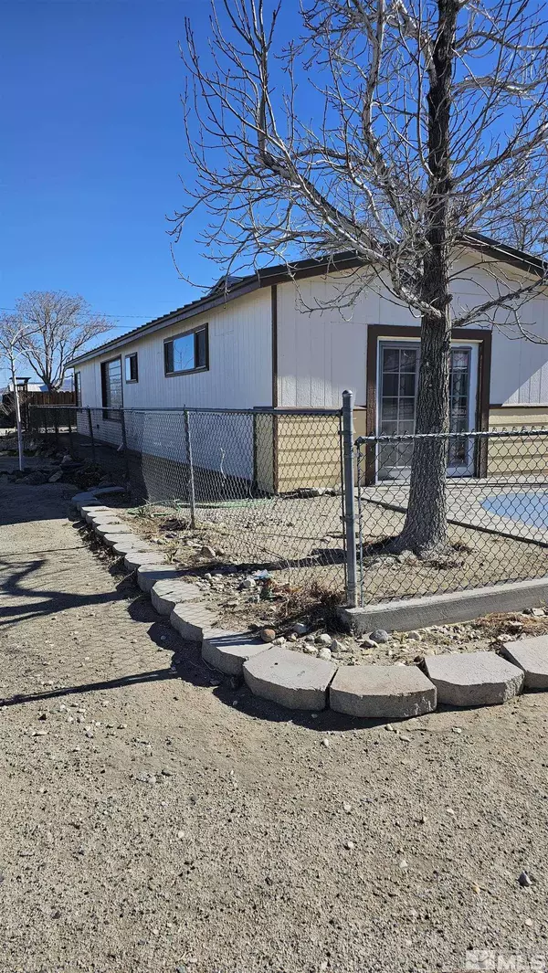 864 K st, Hawthorne, NV 89415