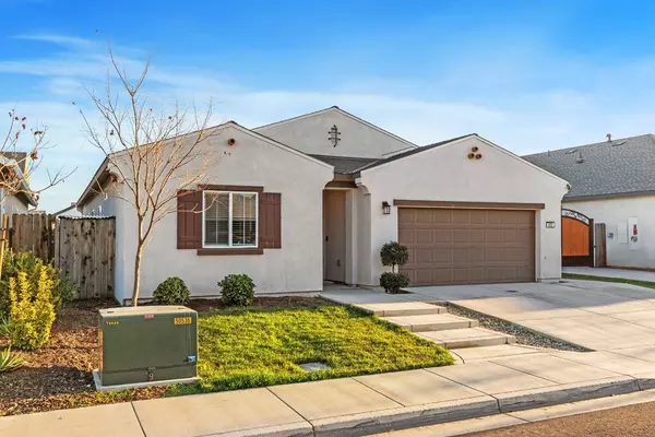 832 Somerset WAY, Patterson, CA 95363