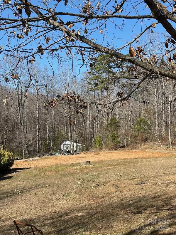 2637 and 2651 10th Avenue LN NE, Hickory, NC 28601