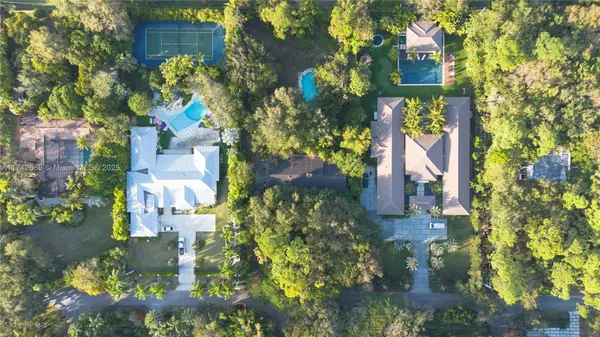 7095 SW 66th St, Miami, FL 33143