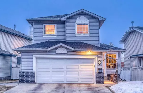 72 Douglas Shore Close SE, Calgary, AB T2Z 2K8