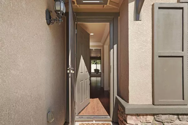 2438 Rockbrook LN, Manteca, CA 95336