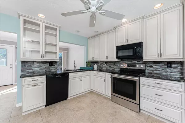 525 FOXWOOD BLVD #13, Englewood, FL 34223