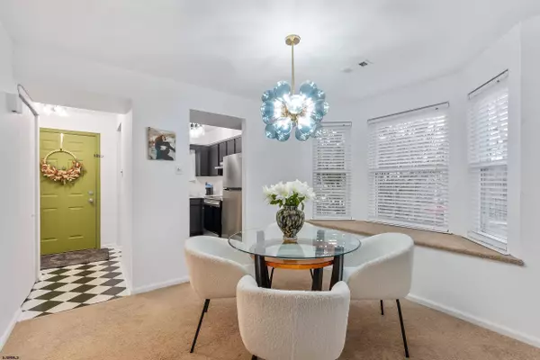 859 Fishers Creek #103, Smithville, NJ 08205