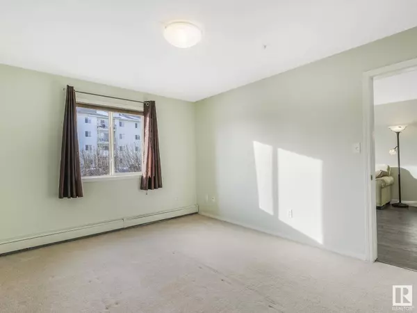 #101 4703 43 AV, Stony Plain, AB T7Z 2S7