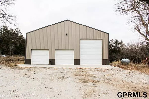 61526 High Street, Sterling, NE 68443-6066