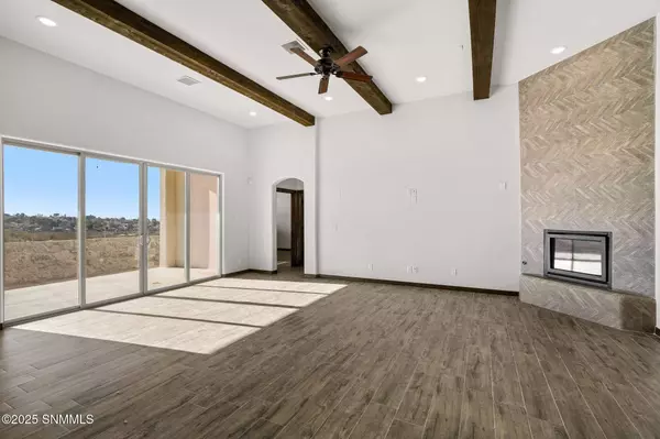 2317 Flintstone LOOP, Las Cruces, NM 88012