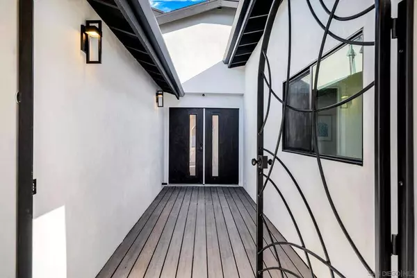 4705 Monongahela, San Diego, CA 92117