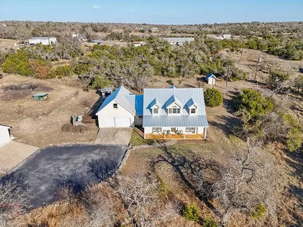 6558 N US Highway 87, Fredericksburg, TX 78624