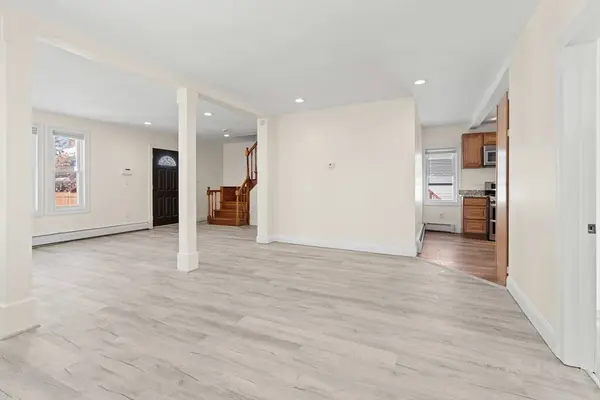 17 Bicknell Ter, Lawrence, MA 01841