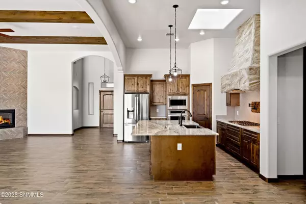 2317 Flintstone LOOP, Las Cruces, NM 88012