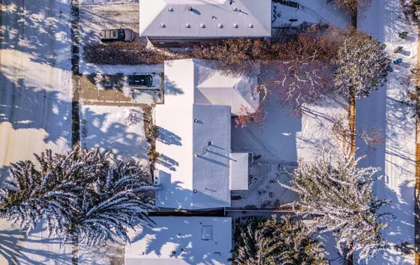 1408 75 AVE SW, Calgary, AB T2V 0T1