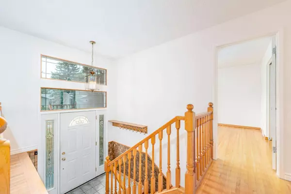 1408 75 AVE SW, Calgary, AB T2V 0T1