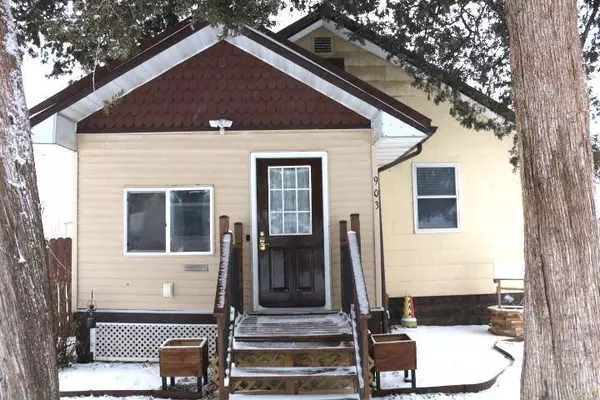 903 Avenue J, Sterling, IL 61081