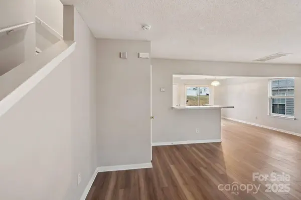 12218 Stewarts Crossing DR, Charlotte, NC 28215