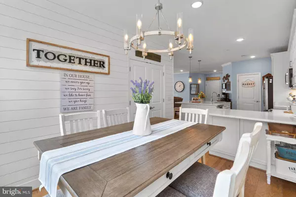 23631 HAVELOCK WALK TER #207, Ashburn, VA 20148