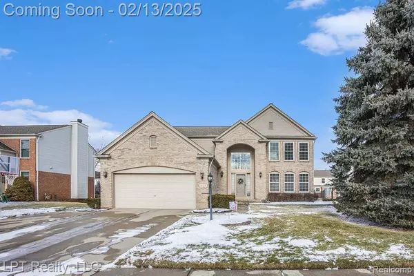 18039 CRYSTAL RIVER Drive, Macomb, MI 48042