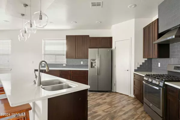 3925 Agua De Vida DR, Las Cruces, NM 88012