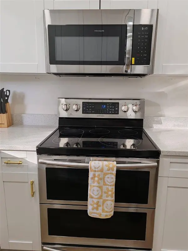 1003 ENGMAN ST, Clearwater, FL 33755