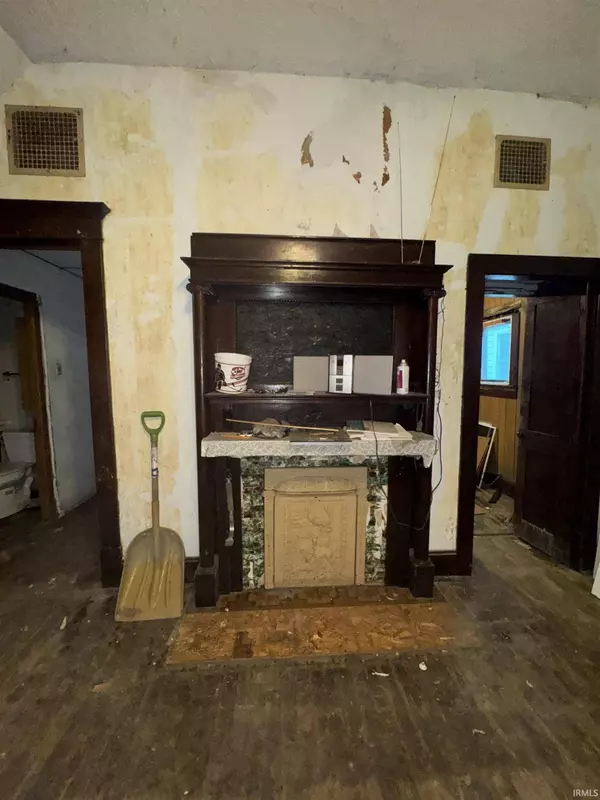 112 W Missouri Street, Evansville, IN 47710