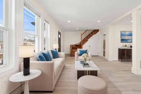 17 Bicknell Ter, Lawrence, MA 01841