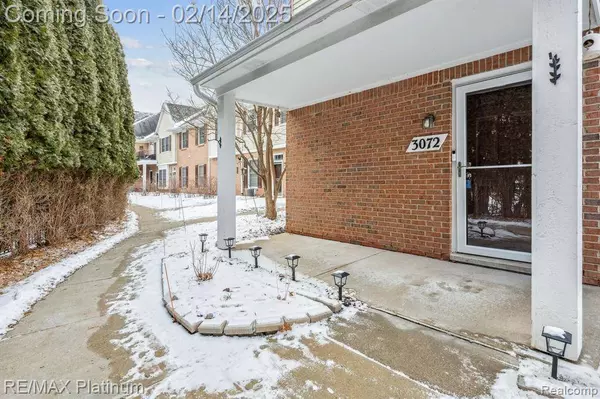 3072 KNEELAND Circle, Howell, MI 48843