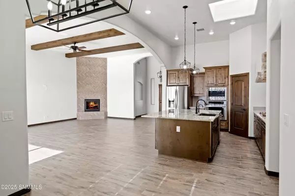 2317 Flintstone LOOP, Las Cruces, NM 88012