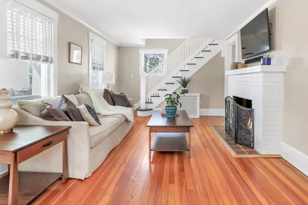 14 Coolidge Avenue, Stamford, CT 06906