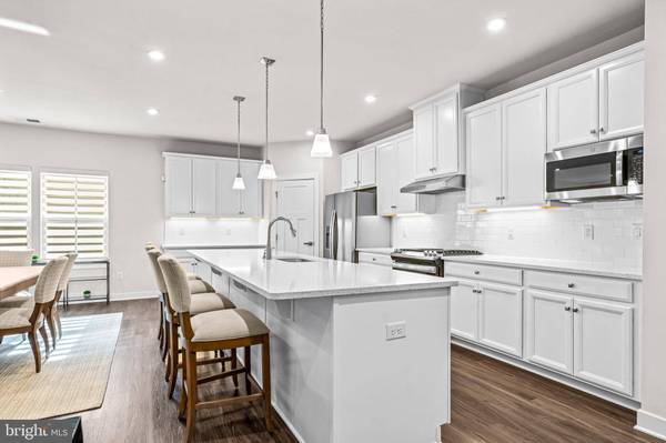 306 HIDDEN ACRES LN, Moorestown, NJ 08057