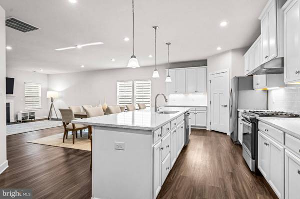 306 HIDDEN ACRES LN, Moorestown, NJ 08057