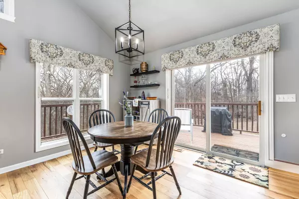 12A86 Roosevelt Lane, Apple River, IL 61001