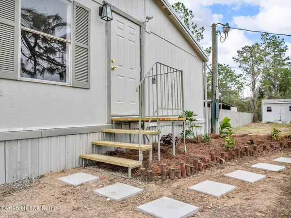 226 INTERLACHEN BLVD, Interlachen, FL 32148