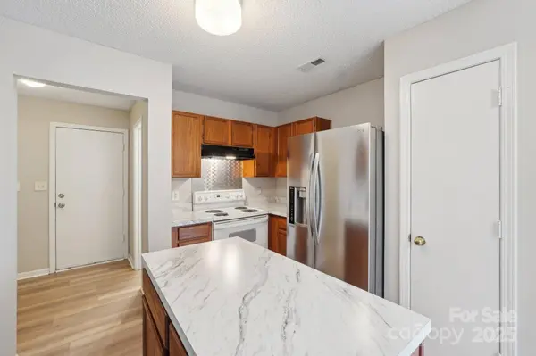 12218 Stewarts Crossing DR, Charlotte, NC 28215