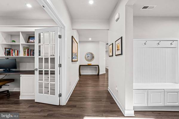 306 HIDDEN ACRES LN, Moorestown, NJ 08057