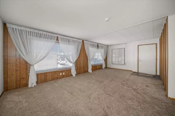 2311 W 16th Ave #19, Spokane, WA 99224