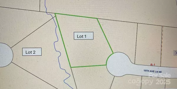 2651 10th Avenue LN NE, Hickory, NC 28601