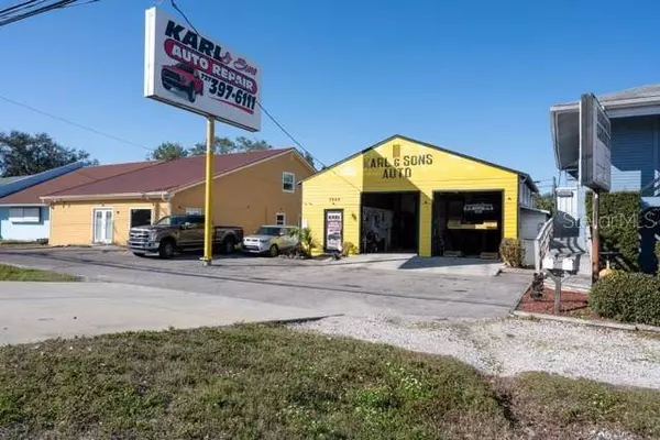 7945 ULMERTON RD, Largo, FL 33771