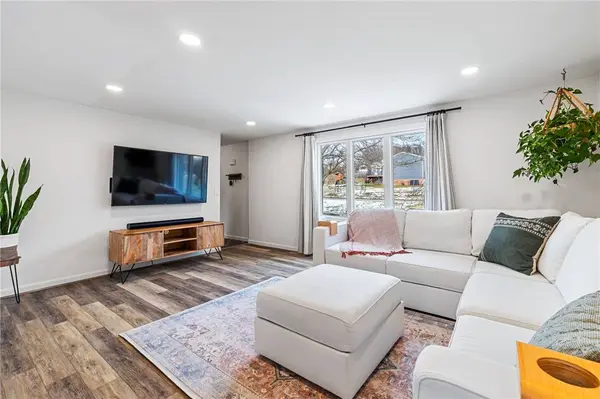 250 Kettering Cir, Richland, PA 15044