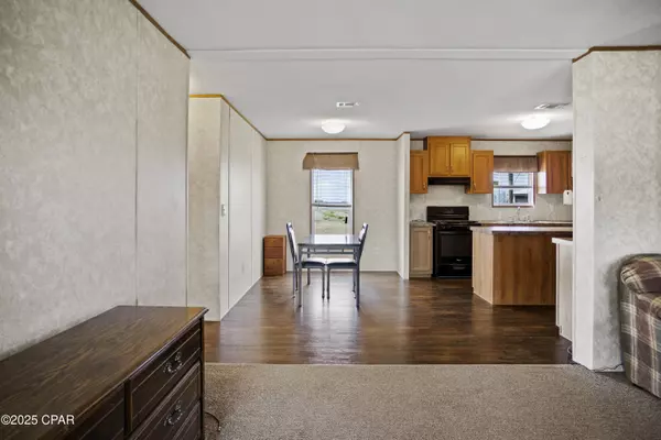 731 Redlevel LOOP, Marianna, FL 32448