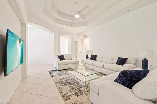 10040 Valiant CT #202, Miromar Lakes, FL 33913