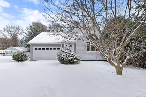 172 South Center Street, Windsor Locks, CT 06096