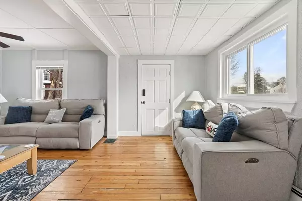 2 Library St, Georgetown, MA 01833