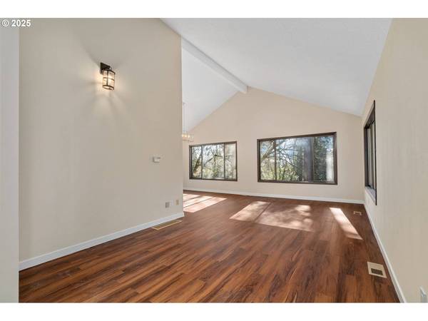 1920 NW 110TH CT, Portland, OR 97229