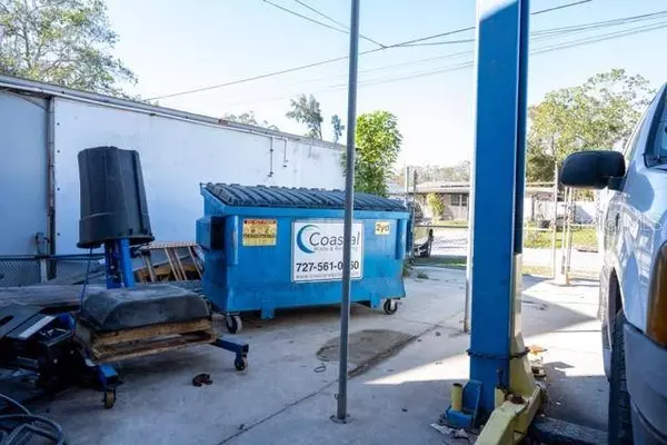 7945 ULMERTON RD, Largo, FL 33771