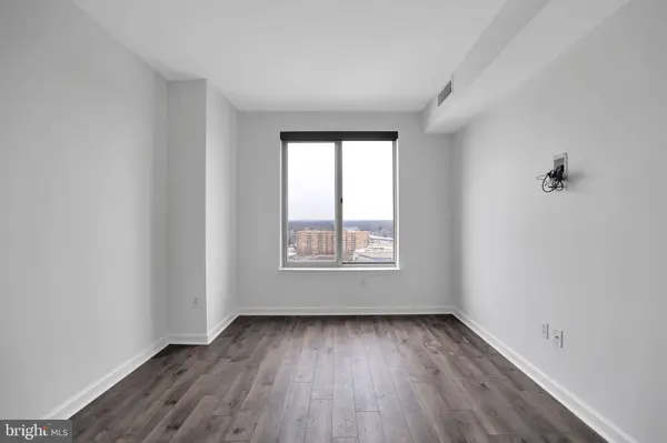 2726 GALLOWS RD #1515, Vienna, VA 22180