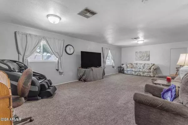 330 W Northern Avenue, Coolidge, AZ 85128