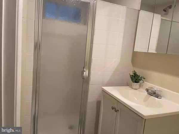 1207 WELDON AVE, Baltimore, MD 21211